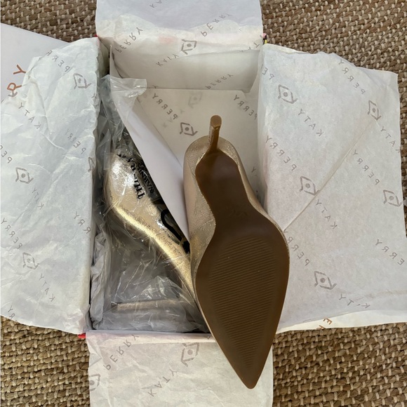 Katy Perry Pointed Toe Pumps - The Sissy in Champagne - Picture 9 of 13